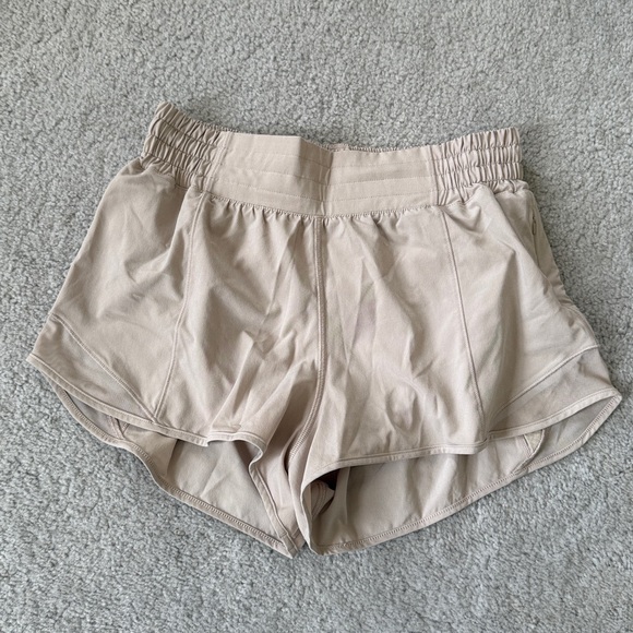 Lululemon- Hotty Hot high waist lined shorts - Picture 1 of 3